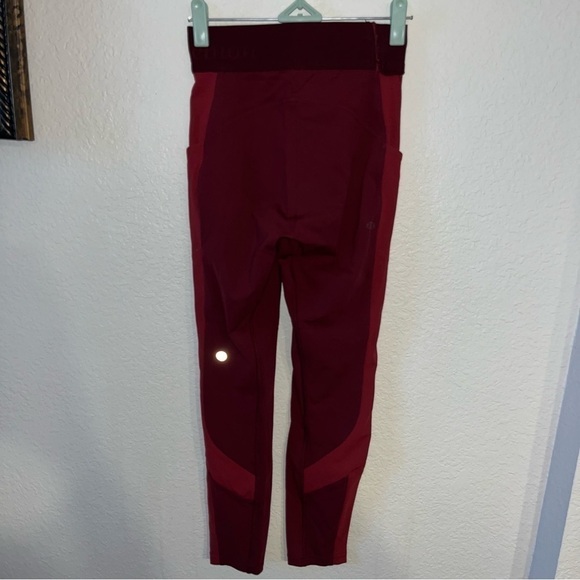 Lululemon Red Leggings With Top "Lululemon" Band Size 4 - Picture 6 of 7